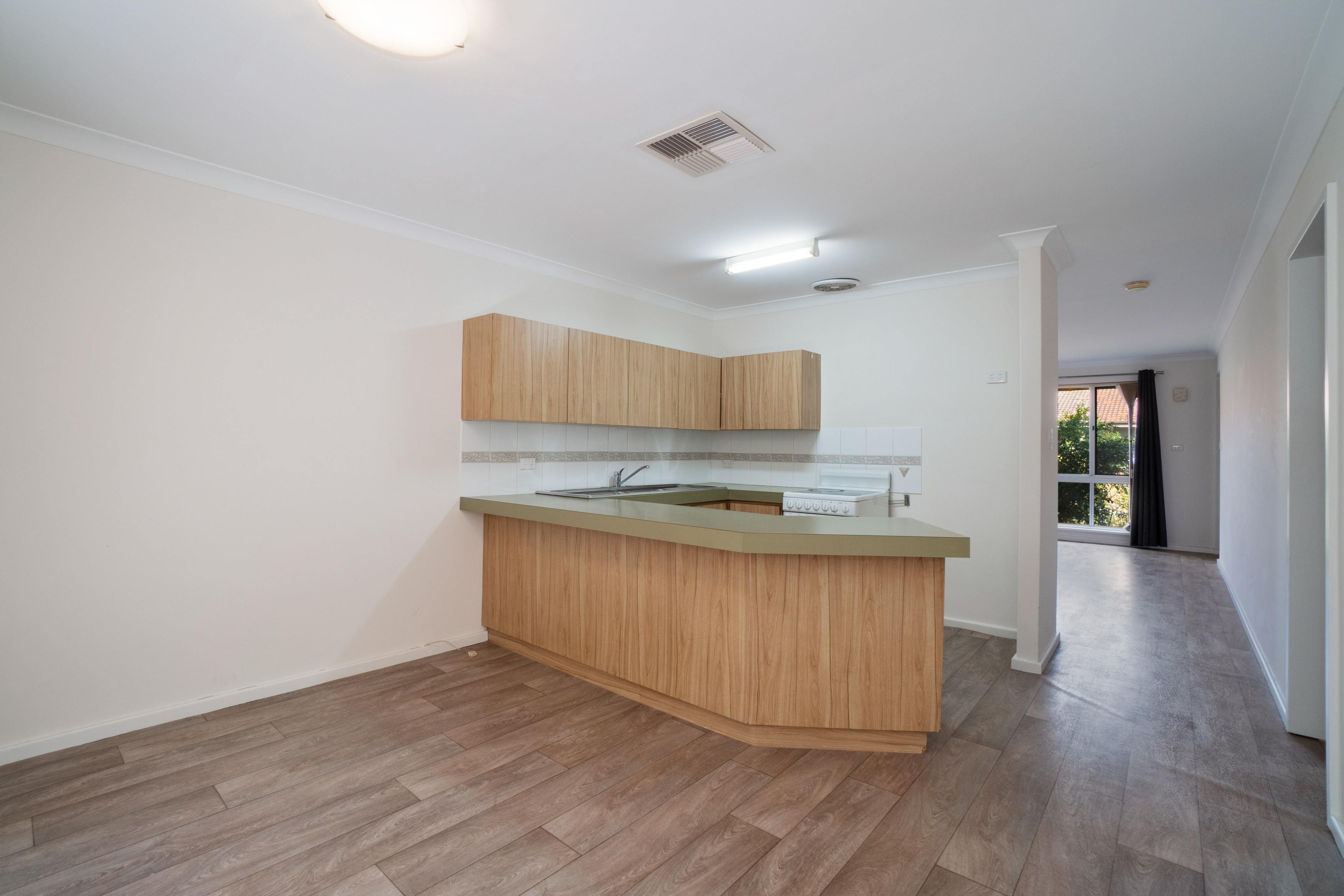 2/240 Eighth Avenue INGLEWOOD WA 6052 Irving & Keenan