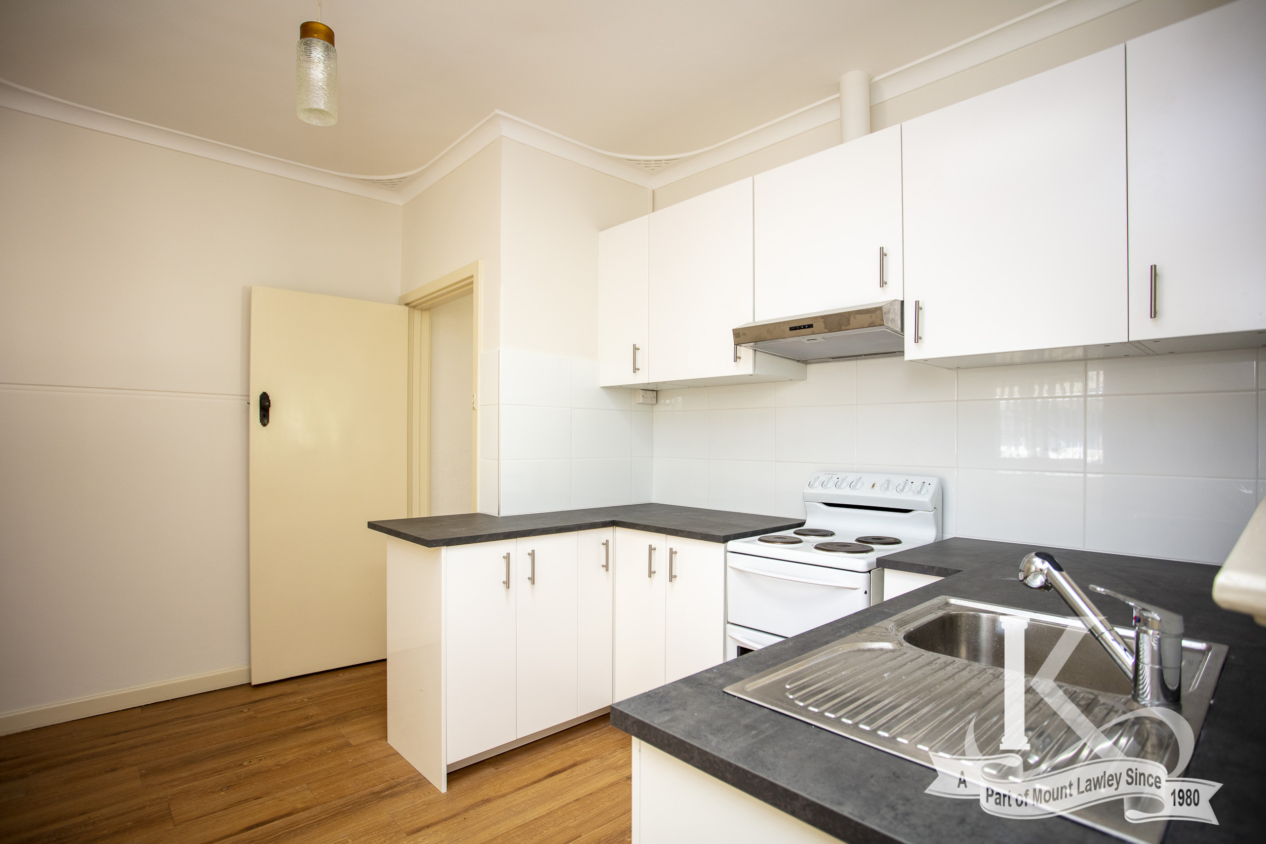 117 Bradford Street COOLBINIA WA 6050 Irving & Keenan