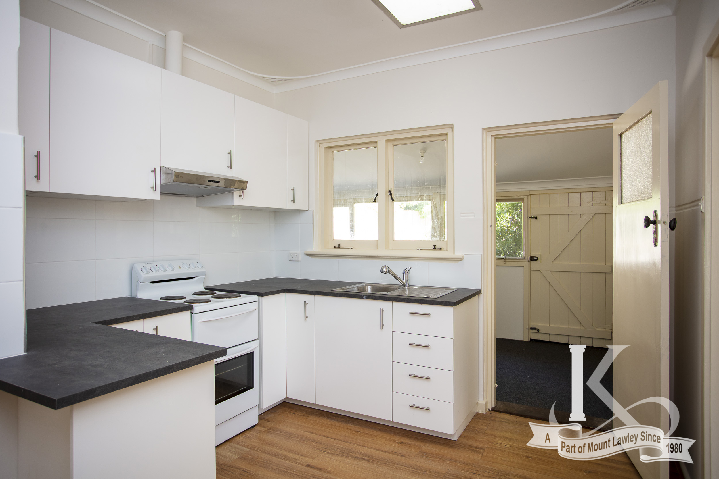 117 Bradford Street COOLBINIA WA 6050 Irving & Keenan